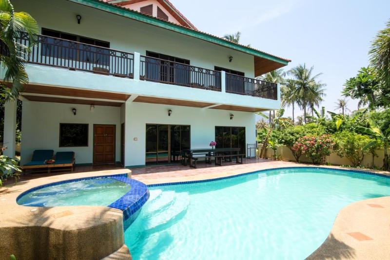Dolphin Bay Beach Resort - Genel