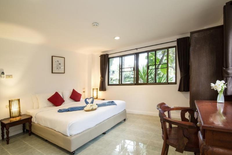Dolphin Bay Beach Resort - Genel