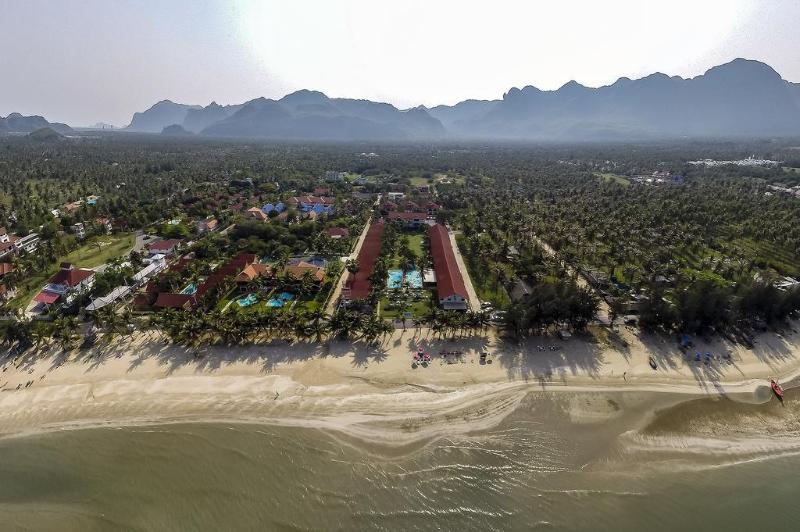 Dolphin Bay Beach Resort - Genel