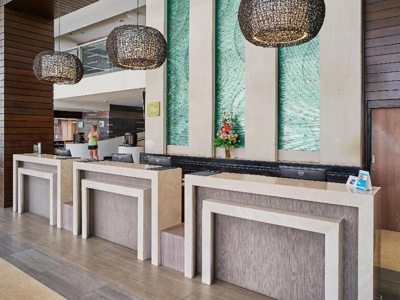 Deevana Plaza Phuket Patong - Lobi