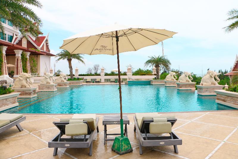 Grand Pacific Sovereign Resort & Spa - Havuz