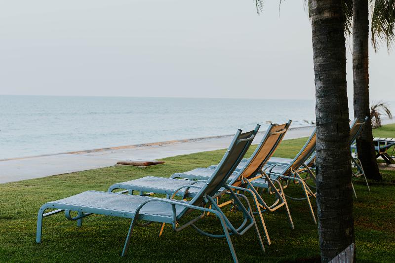 Grand Pacific Sovereign Resort & Spa - Plaj