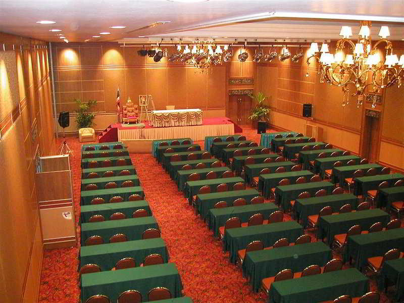 Dhevaraj Hotel fotoÄŸrafÄ±