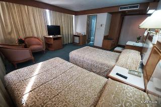 Dhevaraj Hotel fotoÄŸrafÄ±