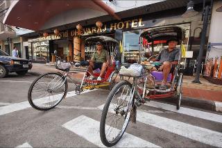 Dhevaraj Hotel fotoÄŸrafÄ±