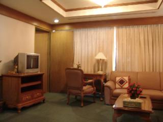 Dhevaraj Hotel fotoÄŸrafÄ±