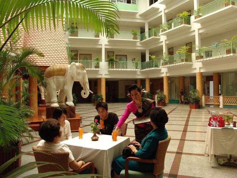 Dhevaraj Hotel - Restoran