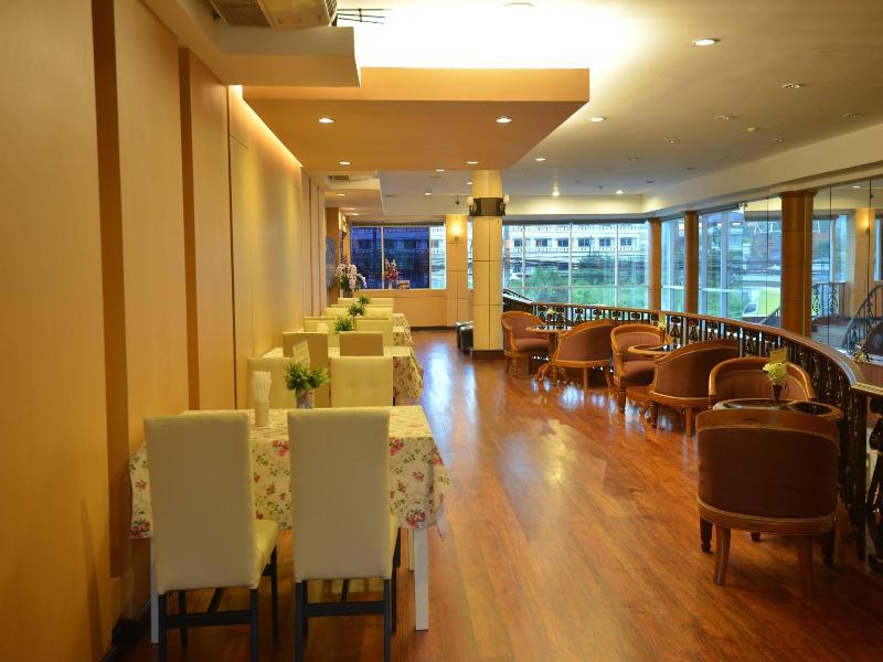 New Travel Lodge - Restoran