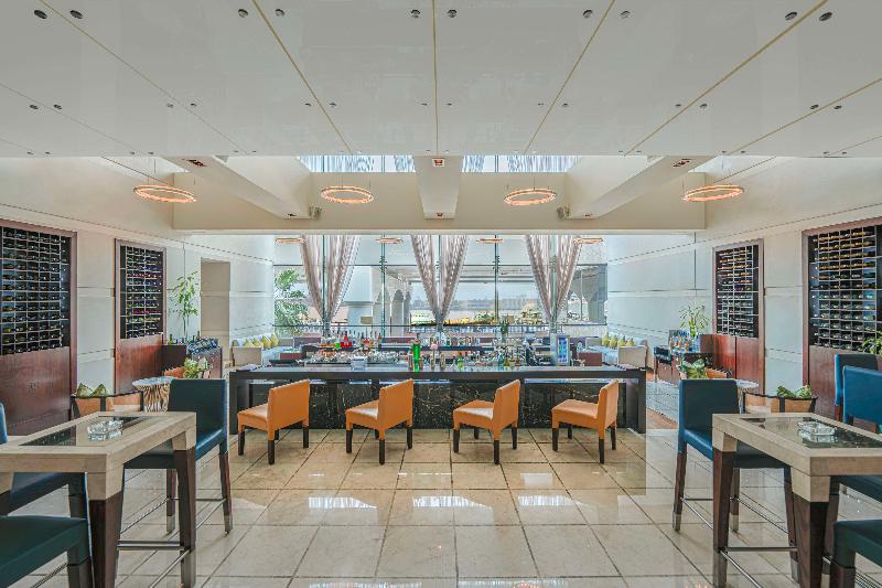 Hyatt Regency Dubai - Bar
