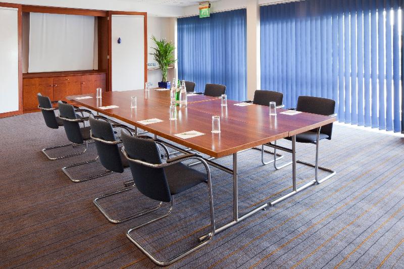 Holiday Inn Luton South M1, JCT.9 - Toplantı