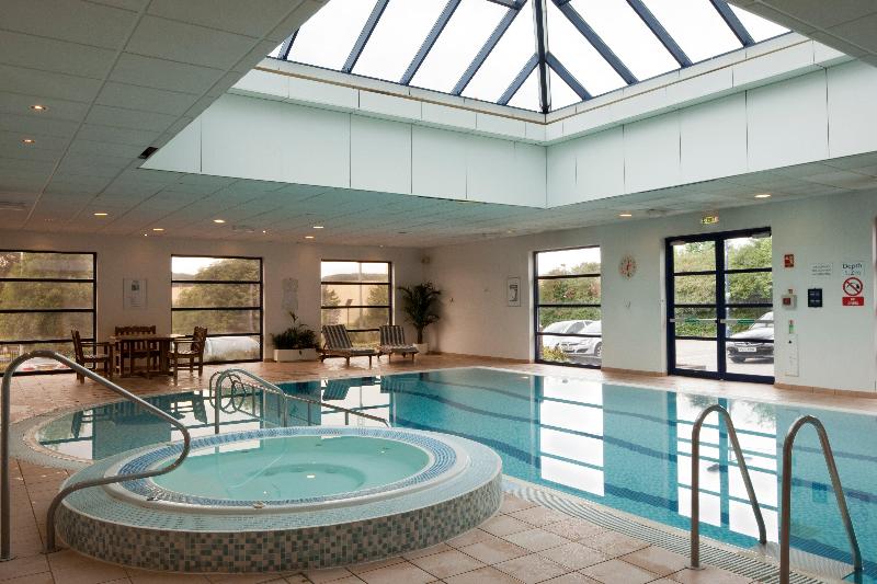 Holiday Inn Luton South M1, JCT.9 - Havuz