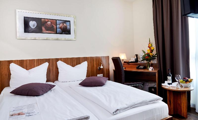 B&B HOTEL Berlin-Mitte - Genel