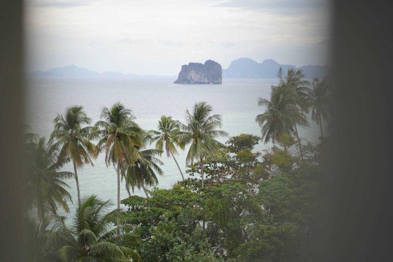Kohngai Cliff Beach (formely Chateau Hill Resort) - Oda