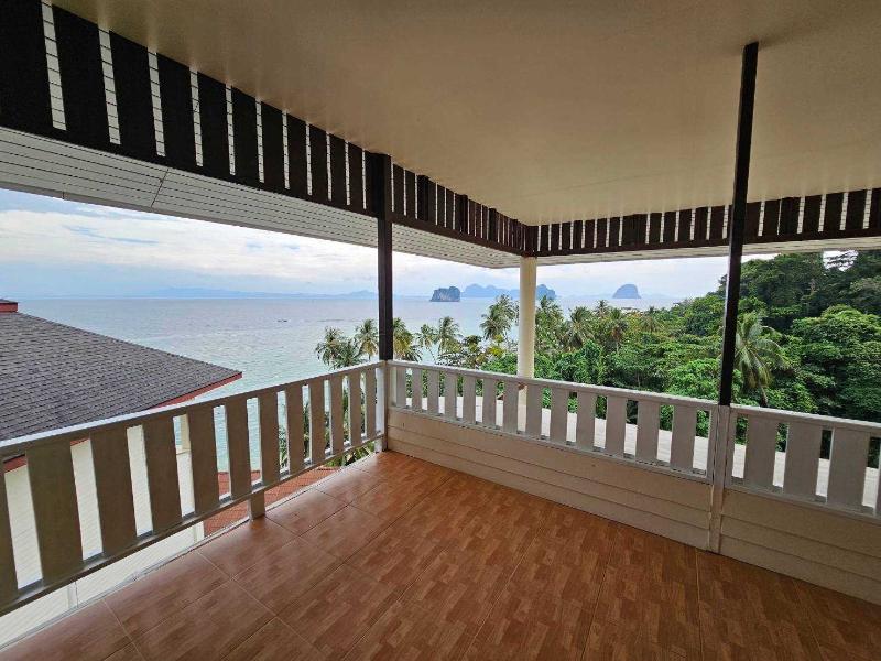 Kohngai Cliff Beach (formely Chateau Hill Resort) - Oda