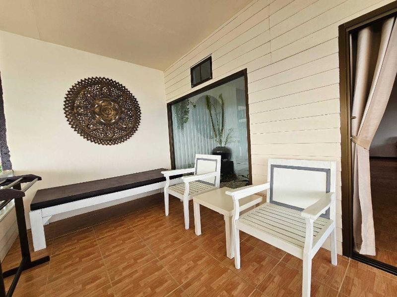 Kohngai Cliff Beach (formely Chateau Hill Resort) - Oda