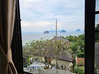 Kohngai Cliff Beach (formely Chateau Hill Resort) fotoÄŸrafÄ±