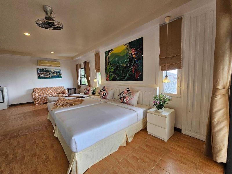 Kohngai Cliff Beach (formely Chateau Hill Resort) - Oda