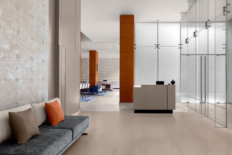 Courtyard by Marriott Bangkok - Lobi