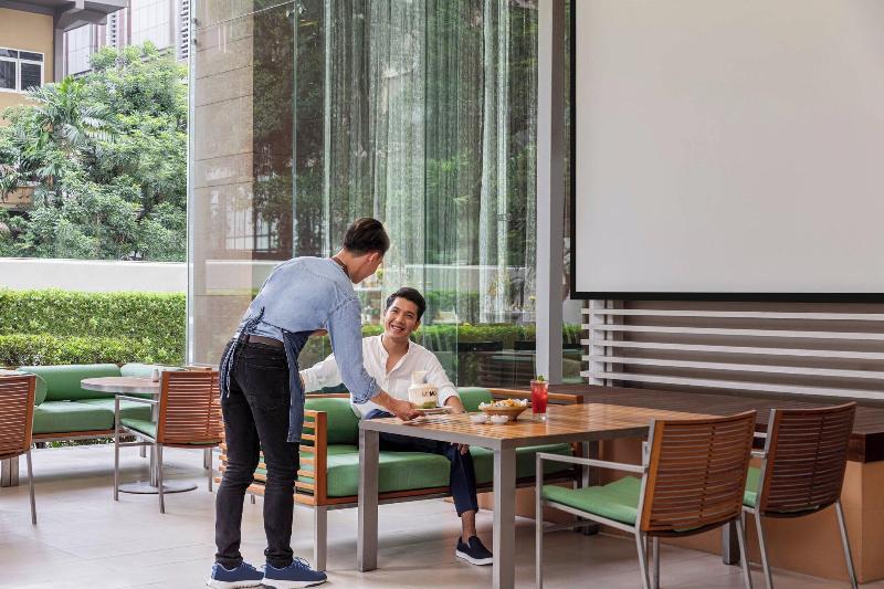 Courtyard by Marriott Bangkok - Restoran