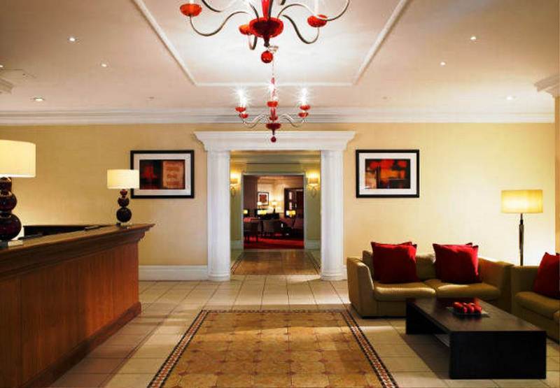 Delta Hotels by Marriott Huntingdon - Lobi