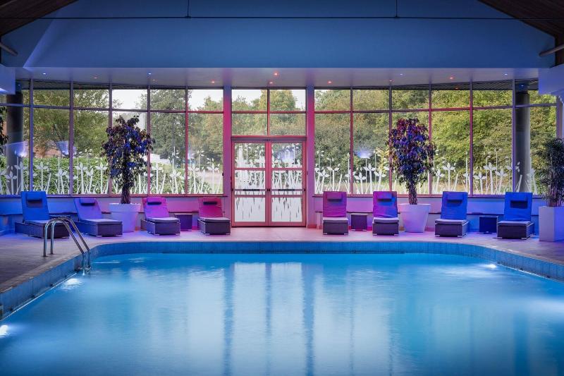 Delta Hotels by Marriott Huntingdon - Havuz