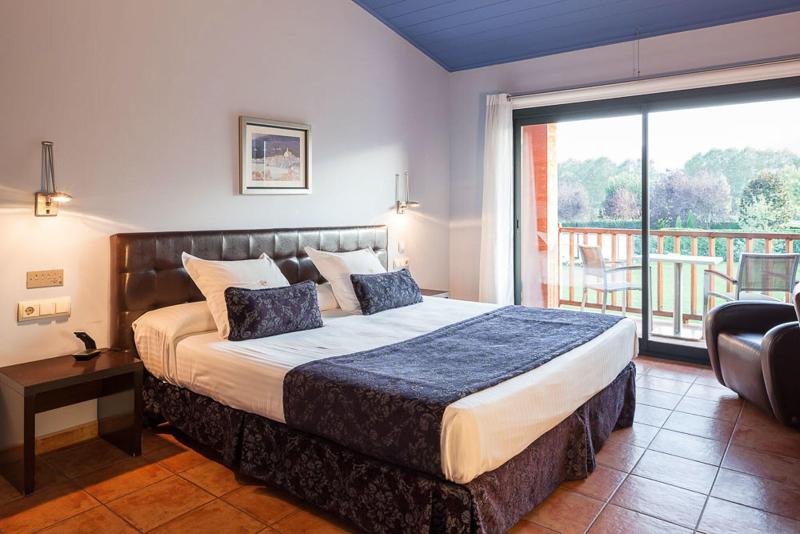 Hotel Vall de BAs - Oda
