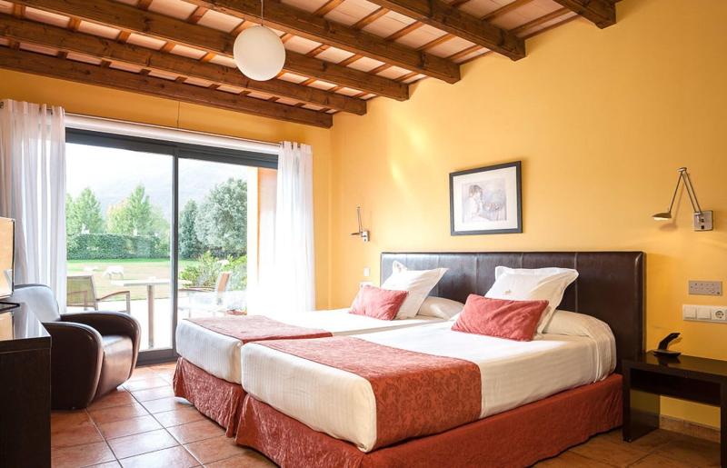 Hotel Vall de BAs - Oda