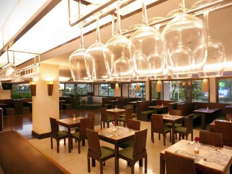 Royal Peninsula Hotel Chiang Mai - Bar