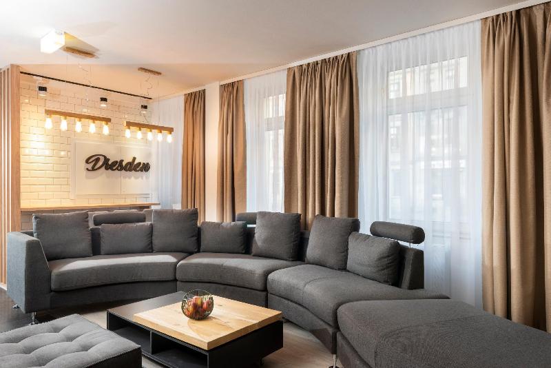 Ibis Styles Dresden Neustadt - Lobi