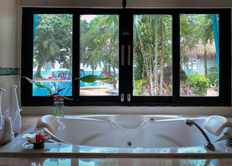 Sand Sea Beach Resort - Oda