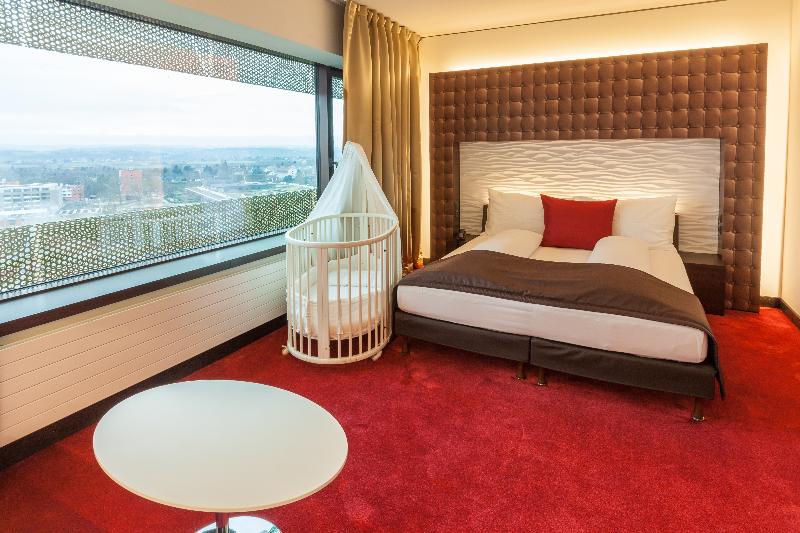 Airport Hotel Basel - Convenient & Friendly - Oda