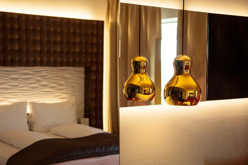 Airport Hotel Basel - Convenient & Friendly - Oda