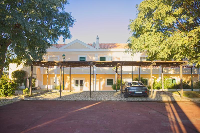 Cegonha Country Club - Genel