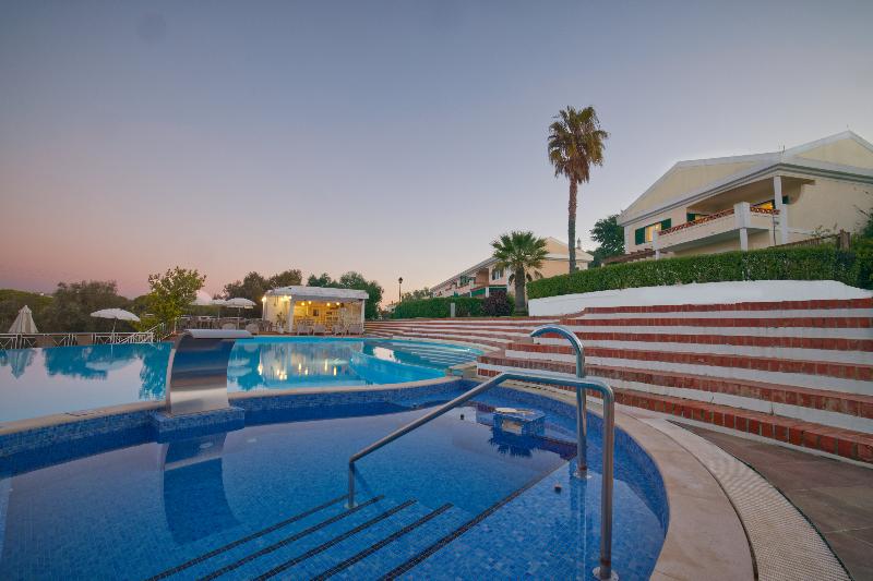 Cegonha Country Club - Havuz