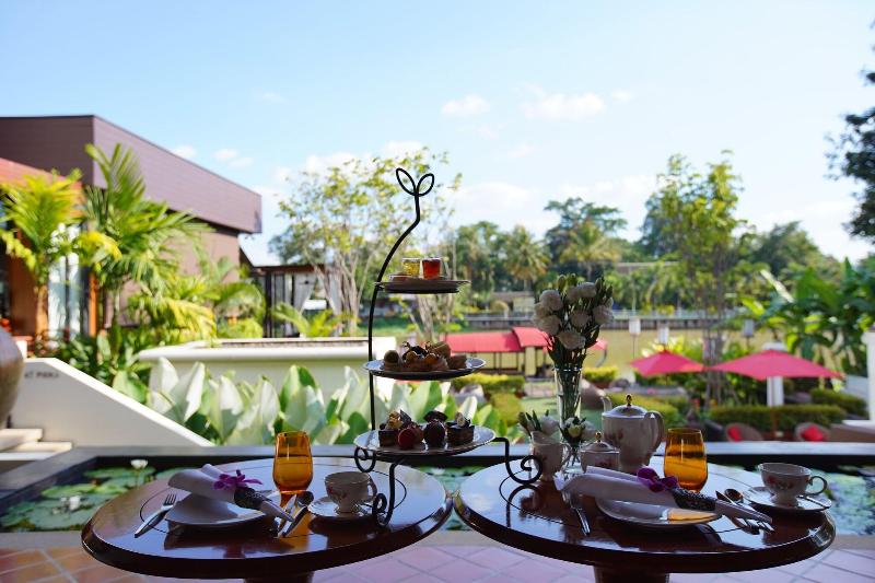 Rati Lanna Riverside Spa Resort, Chiang Mai - Bar