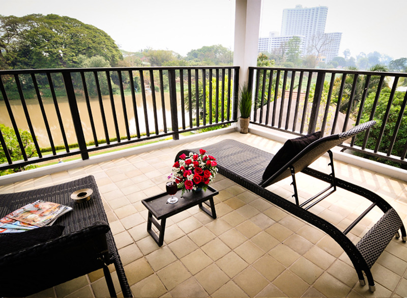 Aruntara Riverside Boutique Hotel - Teras