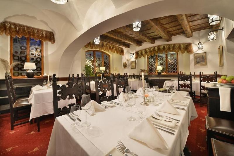U Tri Pstrosu - Restoran