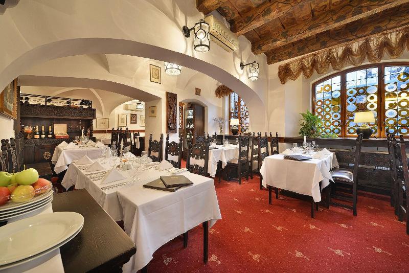 U Tri Pstrosu - Restoran