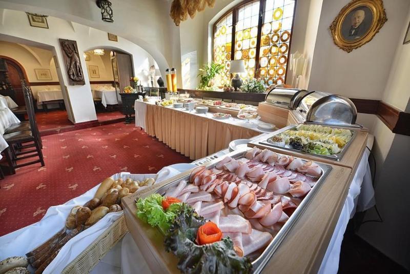 U Tri Pstrosu - Restoran