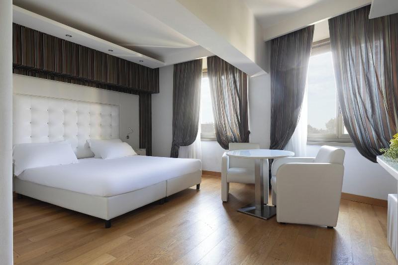 Royal Caserta Hotel - Genel