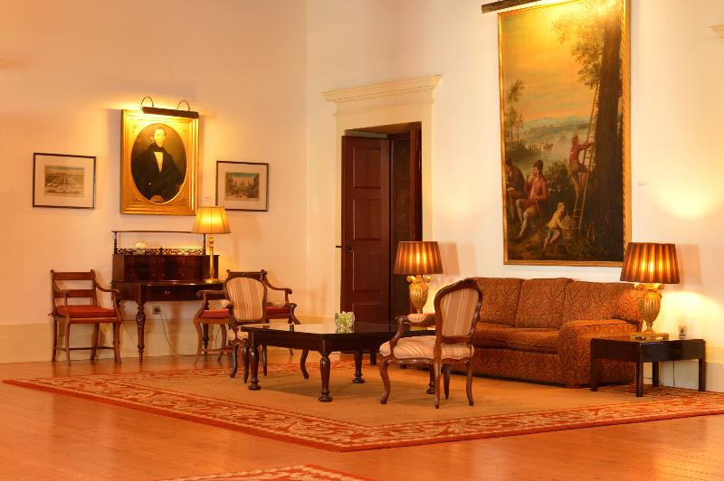 Pousada Mosteiro de Guimaraes - Monument Hotel - Lobi