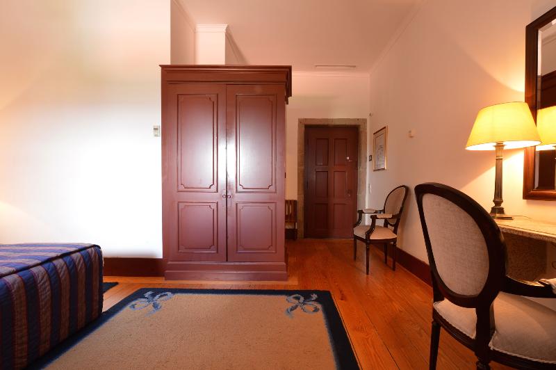 Pousada Mosteiro de Guimaraes - Monument Hotel - Oda