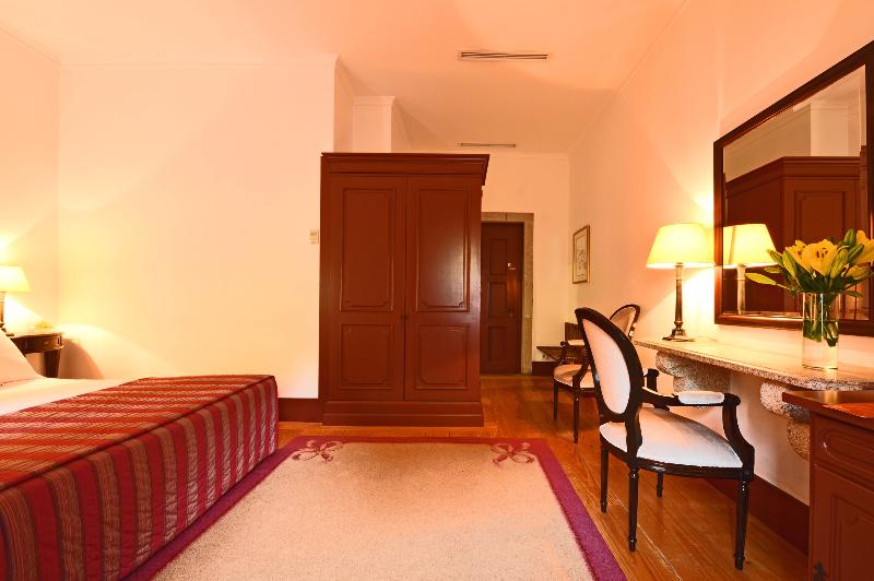 Pousada Mosteiro de Guimaraes - Monument Hotel - Oda