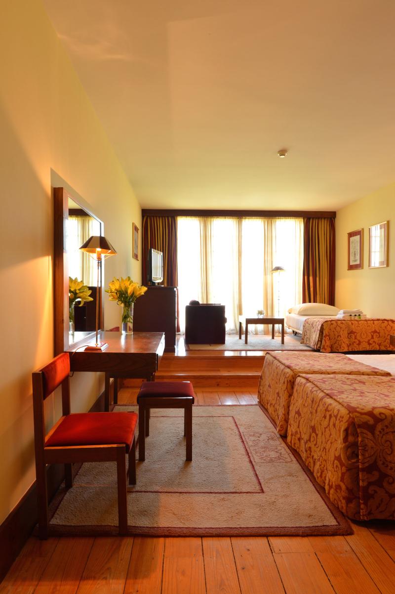 Pousada Mosteiro de Guimaraes - Monument Hotel - Oda