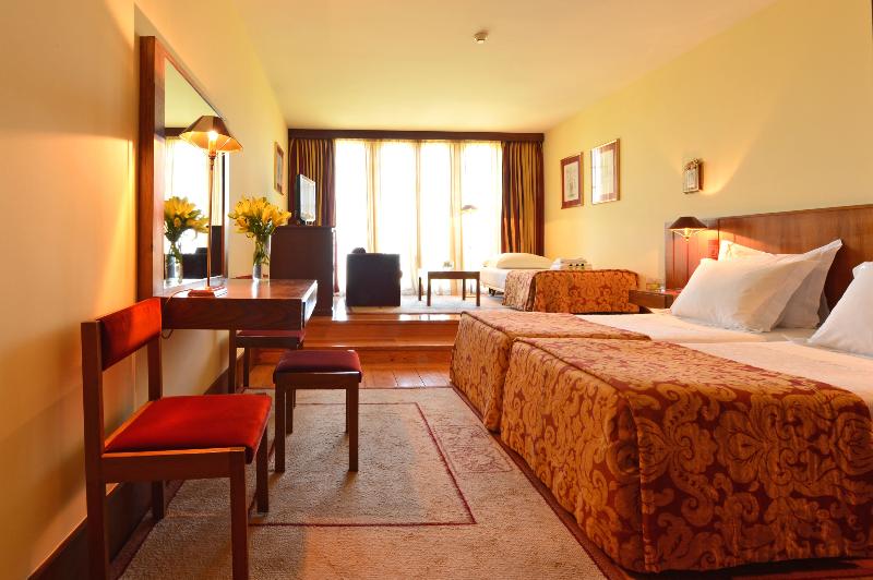 Pousada Mosteiro de Guimaraes - Monument Hotel - Oda
