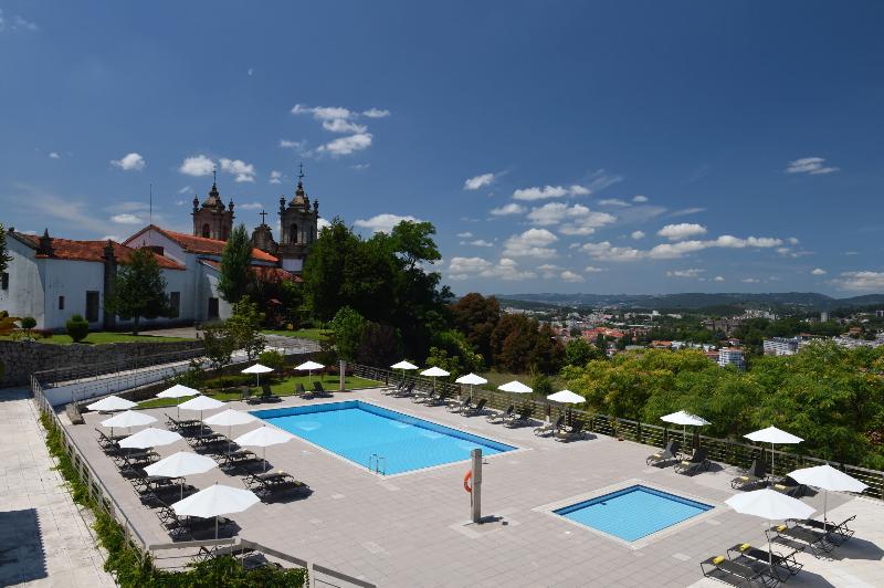 Pousada Mosteiro de Guimaraes - Monument Hotel - Havuz