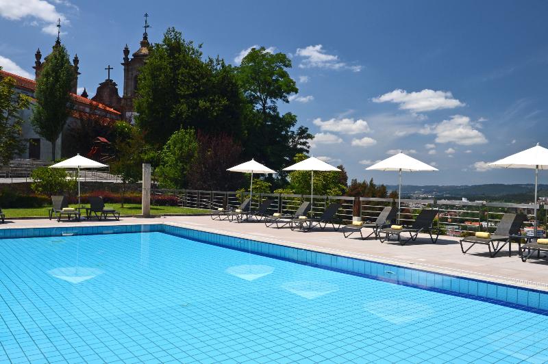 Pousada Mosteiro de Guimaraes - Monument Hotel - Havuz