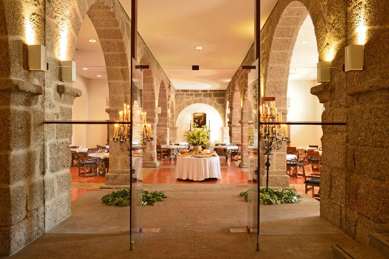 Pousada Mosteiro de Guimaraes - Monument Hotel - Restoran