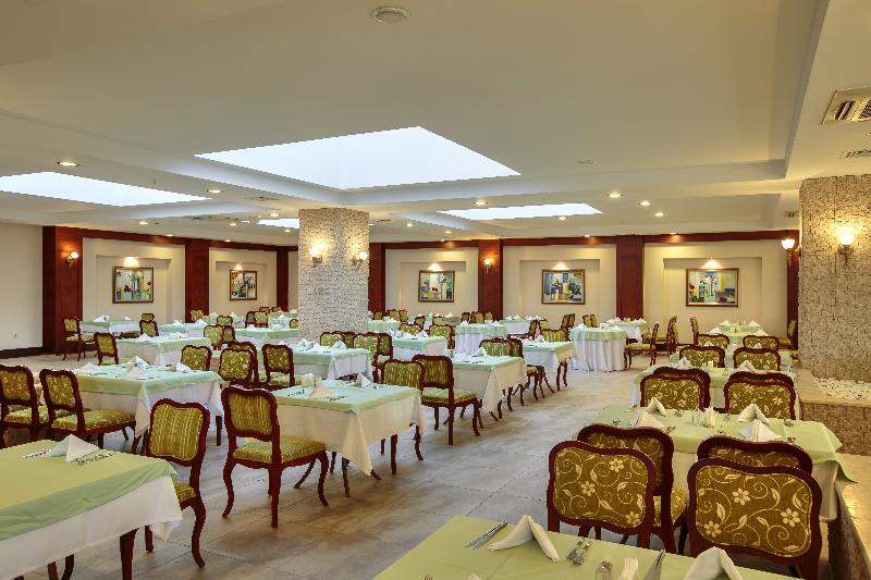 Sunis Kumköy Beach Resort Hotel & Spa - Restoran