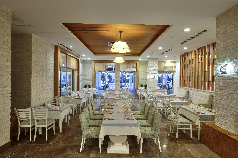 Sunis Kumköy Beach Resort Hotel & Spa - Restoran
